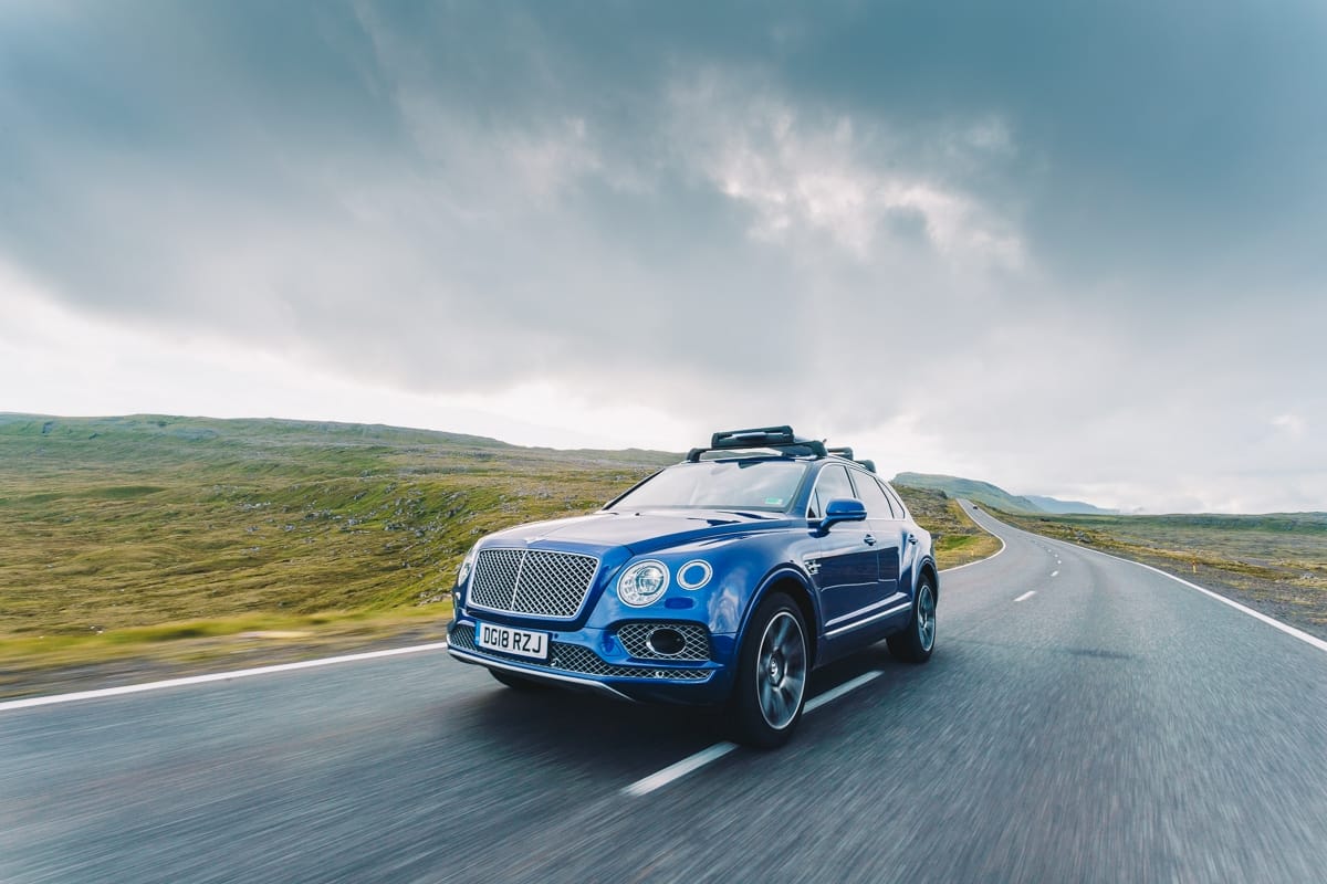Bentley Bentayga V8: Faroe Islands