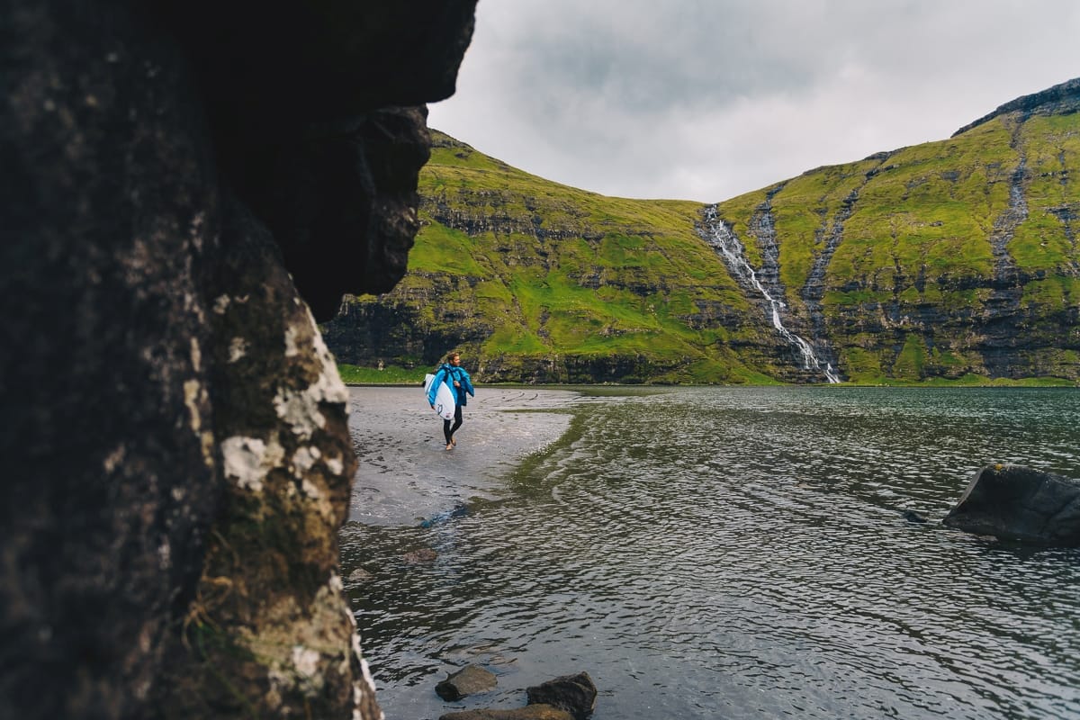 Bentley Bentayga V8: Faroe Islands