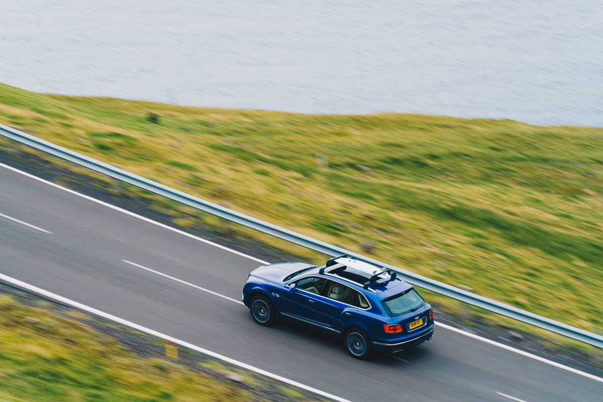Bentley Bentayga V8: Faroe Islands