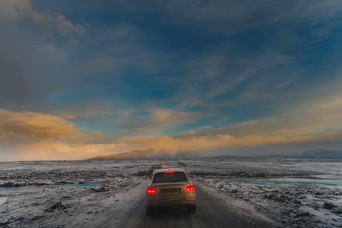 Bentley Bentayga V8: Fire and Iceland