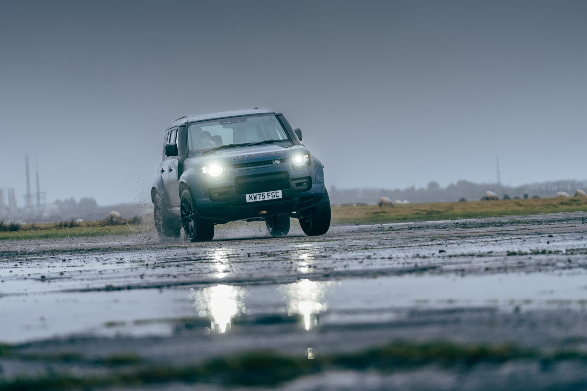 Land Rover Defender Octa