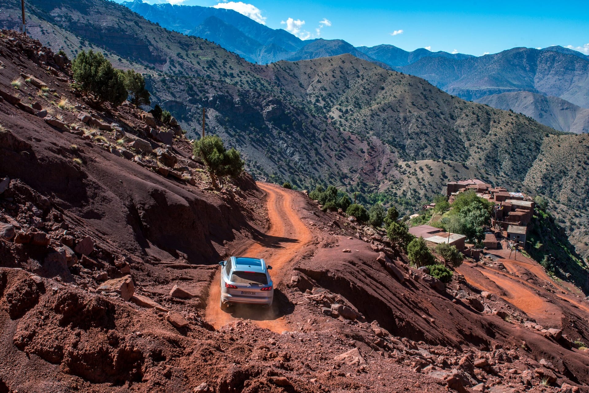Moving Mountains: The VW Touareg tackles Morocco