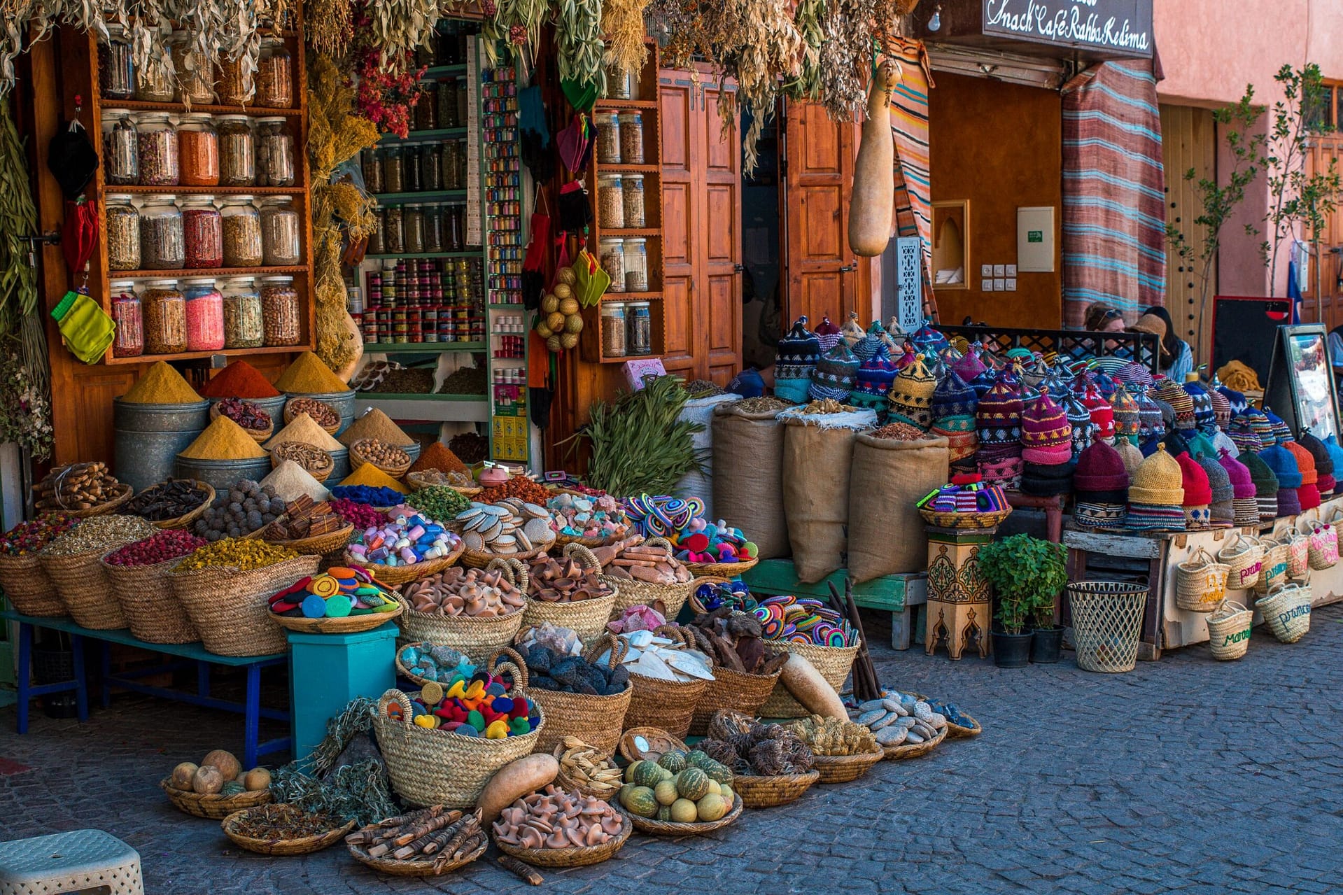 Moving Mountains: The VW Touareg tackles Morocco