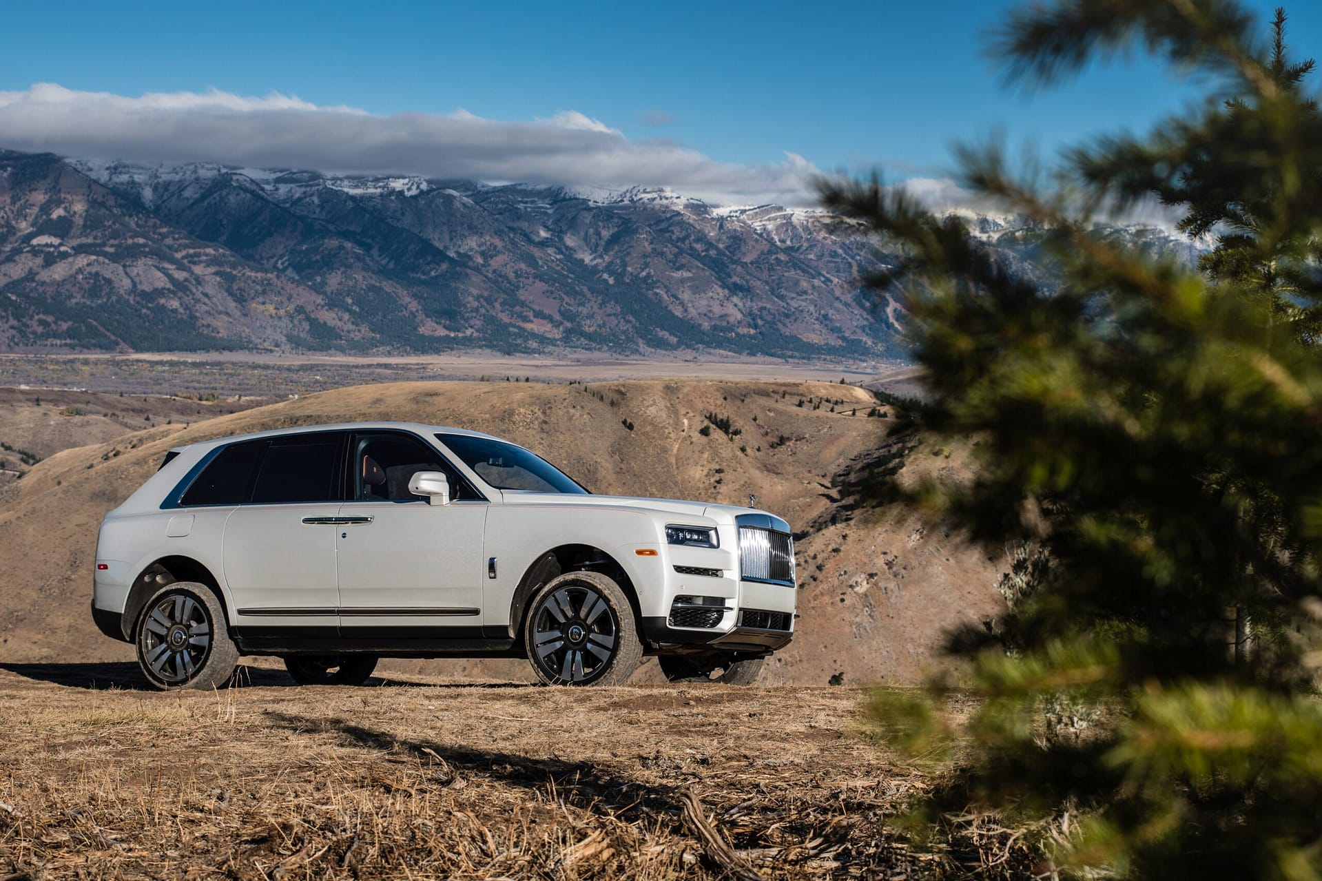 Rolls-Royce Cullinan: Way out West