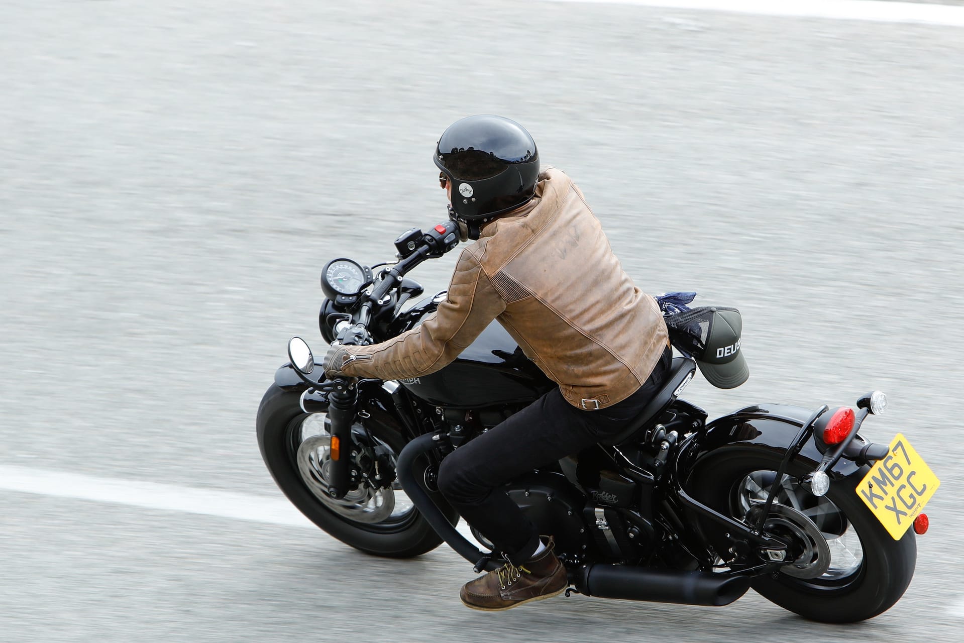 Triumph Bonneville Bobber Black