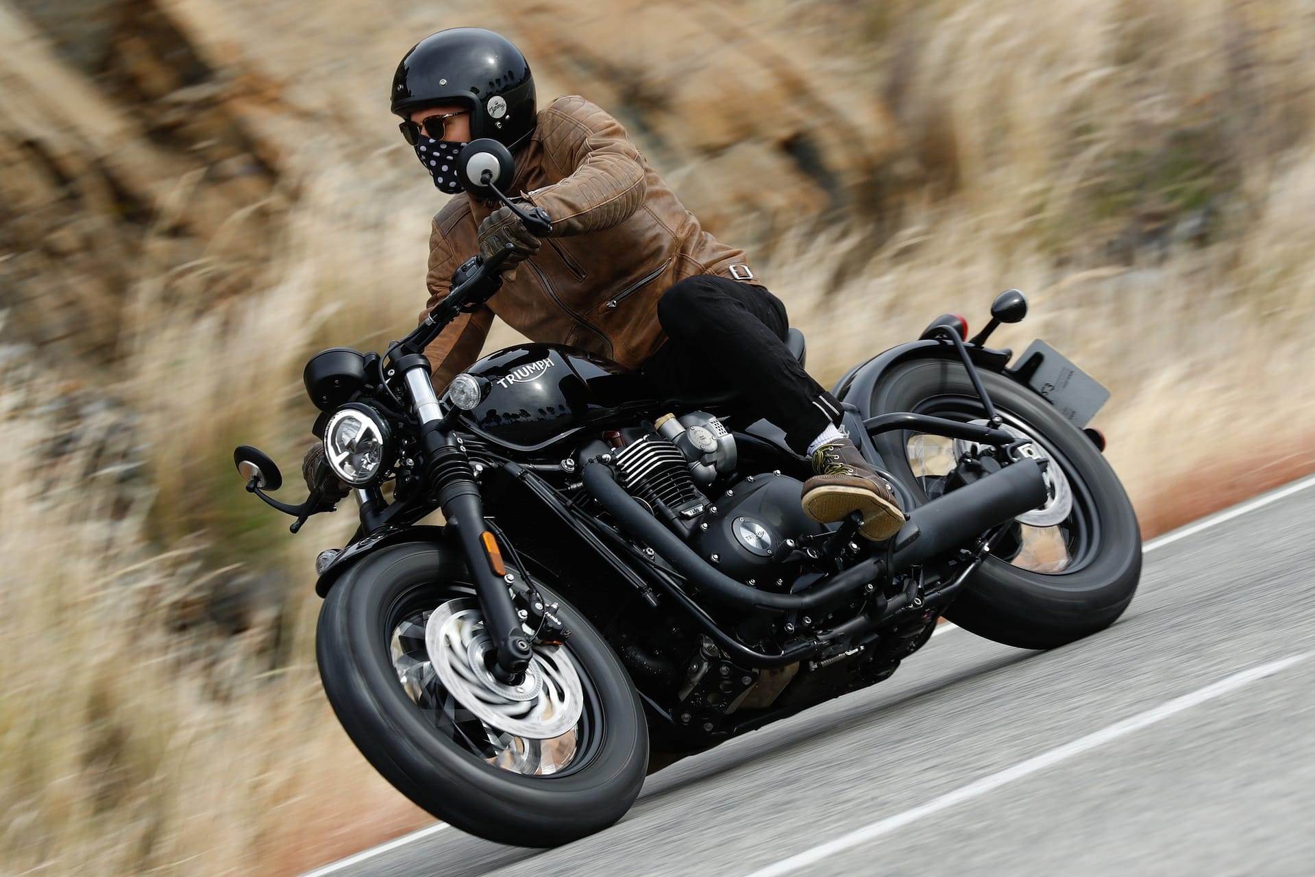 Triumph Bonneville Bobber Black