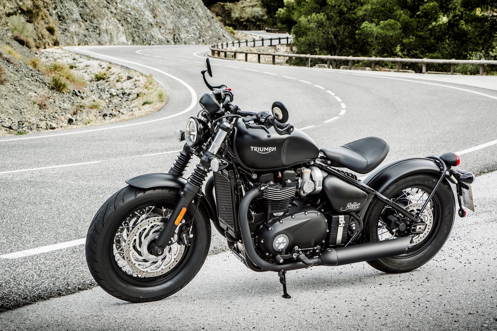 Triumph Bonneville Bobber Black
