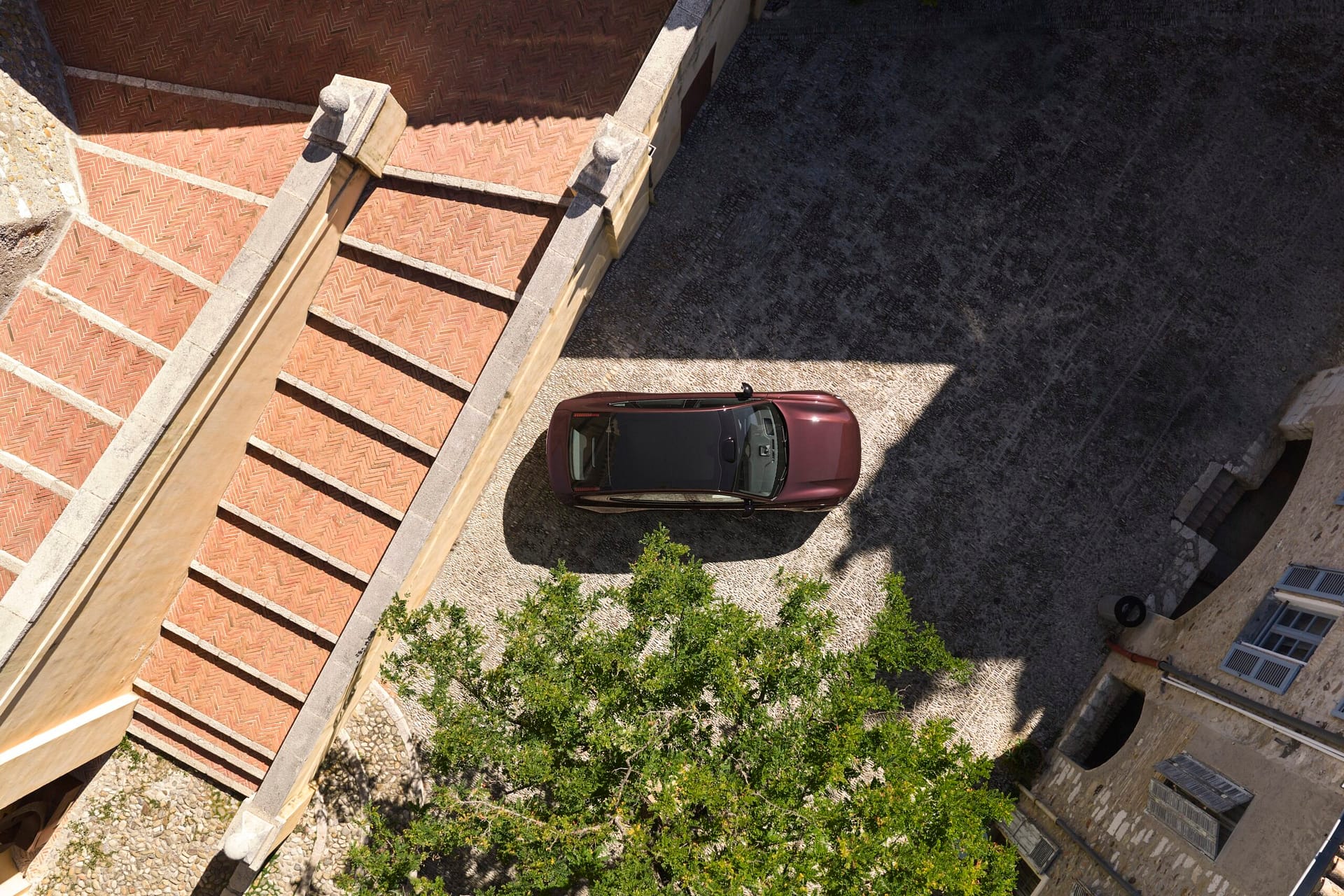 Volvo ES90