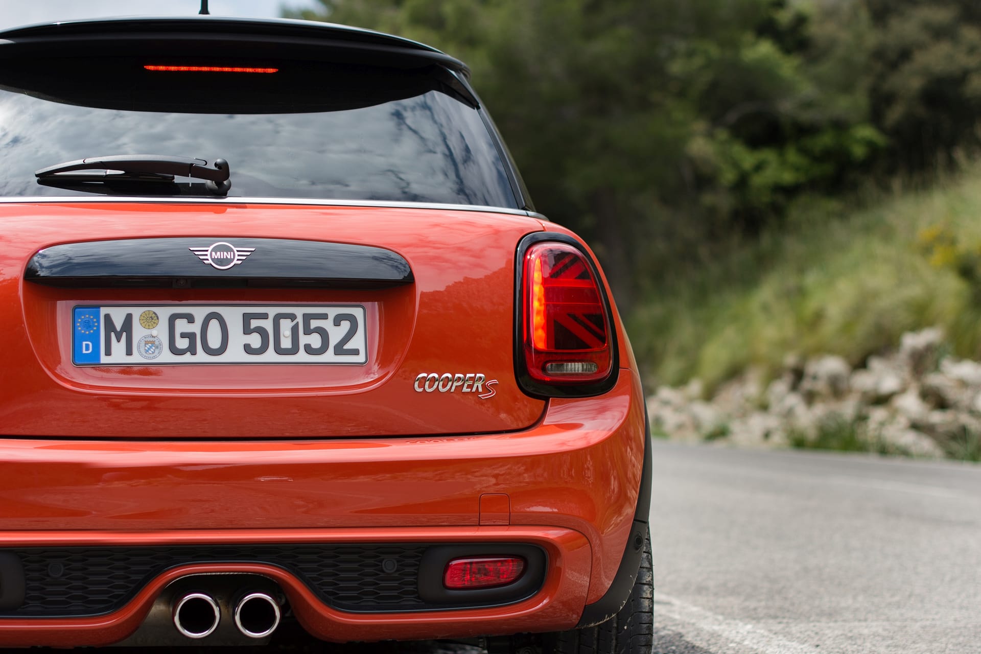 2018 Mini Cooper S: Mallorca Rocks