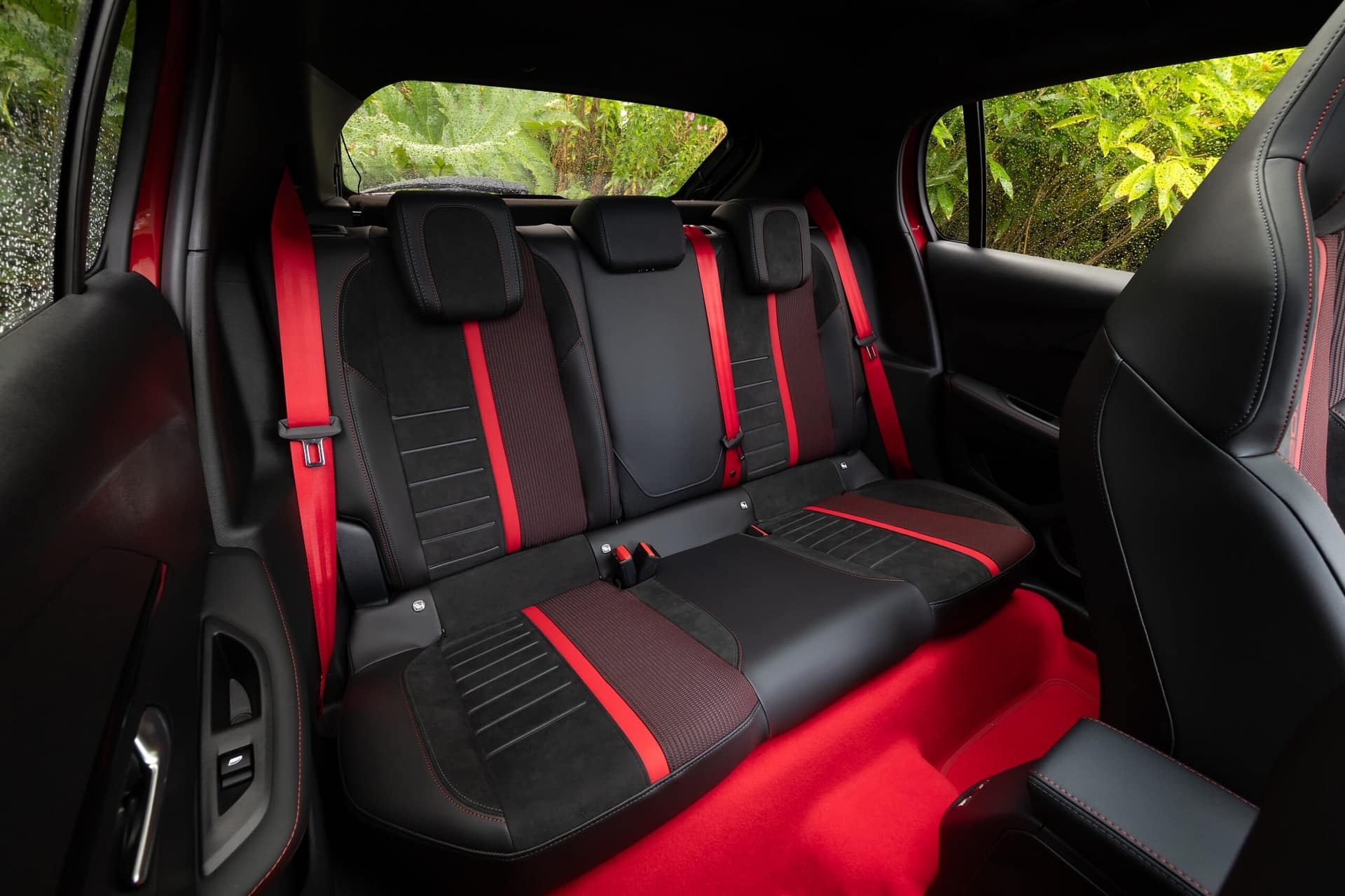 Peugeot e 208 GTI