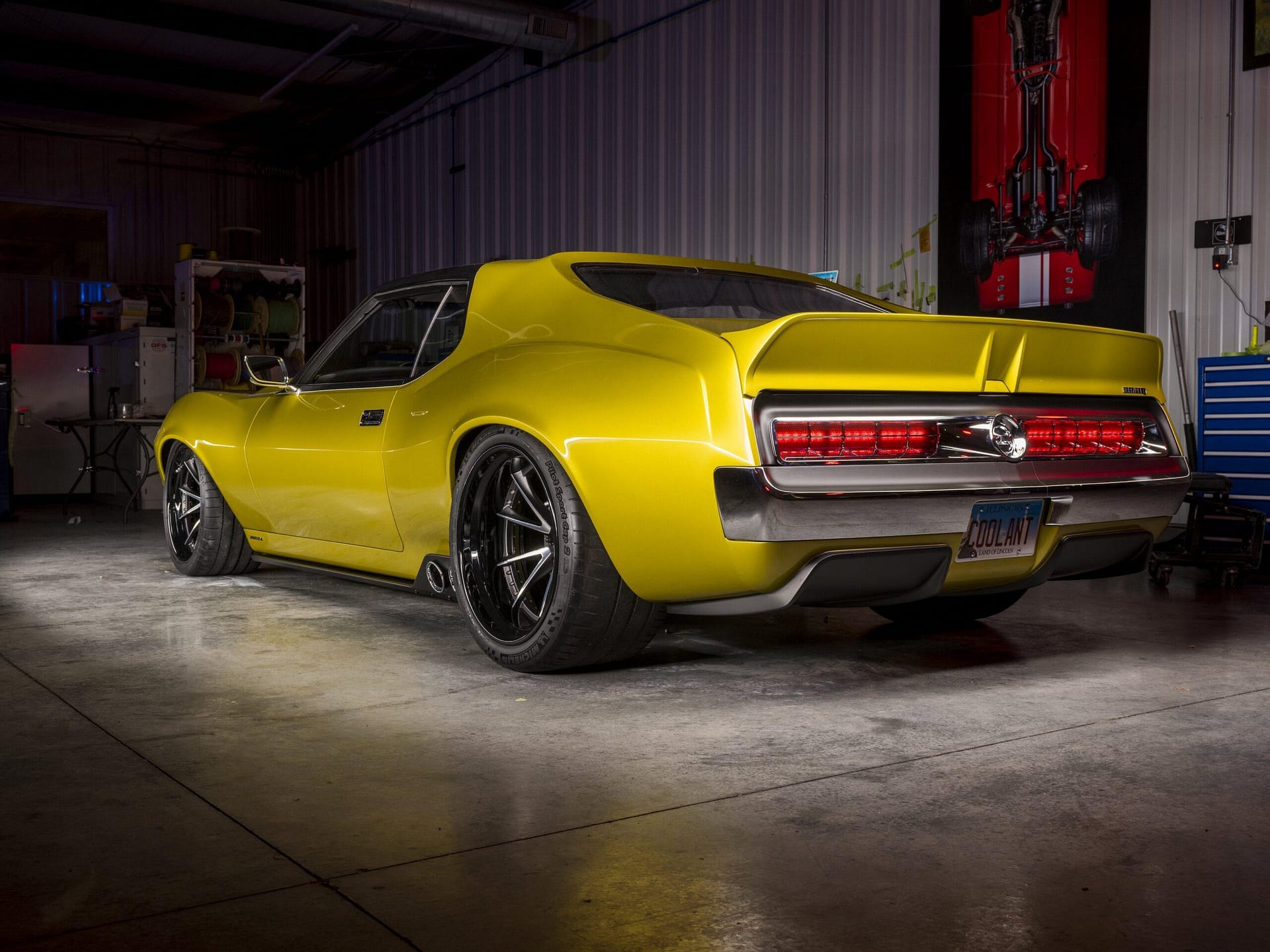 AMC Javelin Defiant
